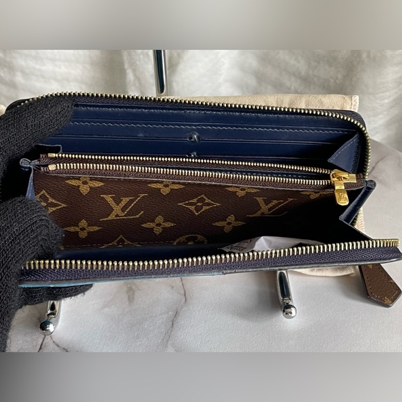 Louis Vuitton Clemence Patent leather  zippy long wallet (2017) - Picture 7 of 15